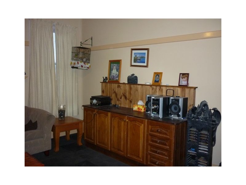 19 Charles Street, Jeparit VIC 3423