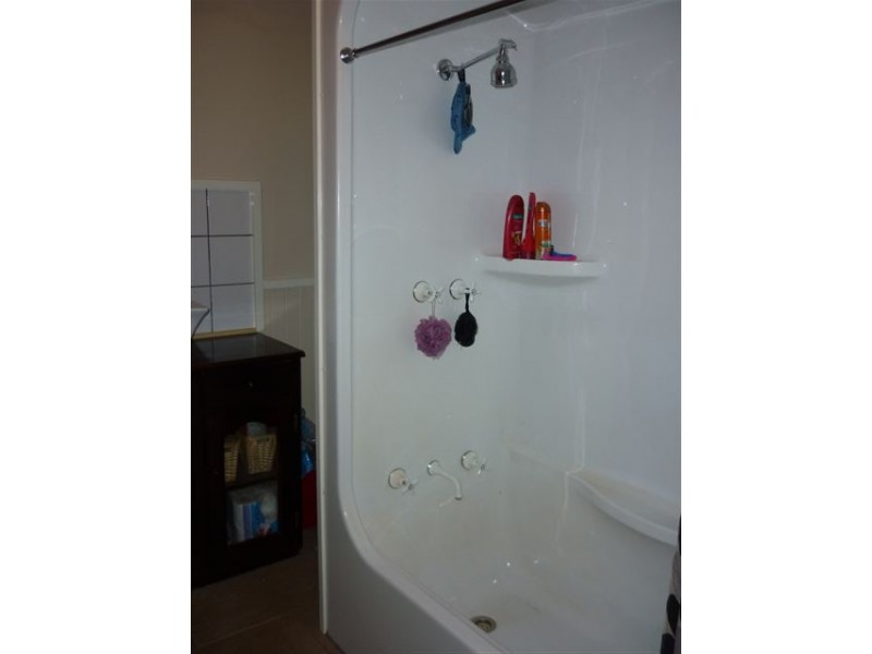 19 Charles Street, Jeparit VIC 3423