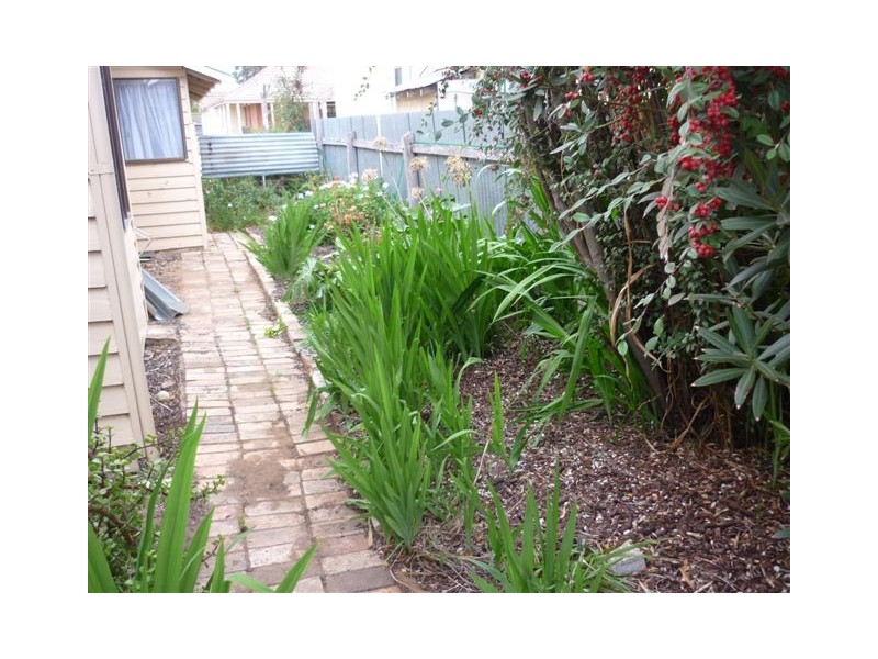 19 Charles Street, Jeparit VIC 3423