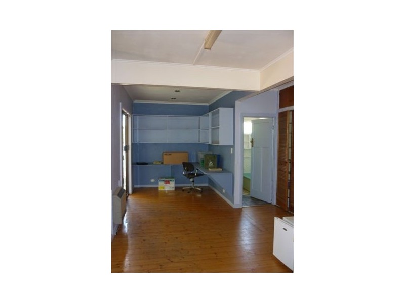 21 Waugh Street, Charlton VIC 3525