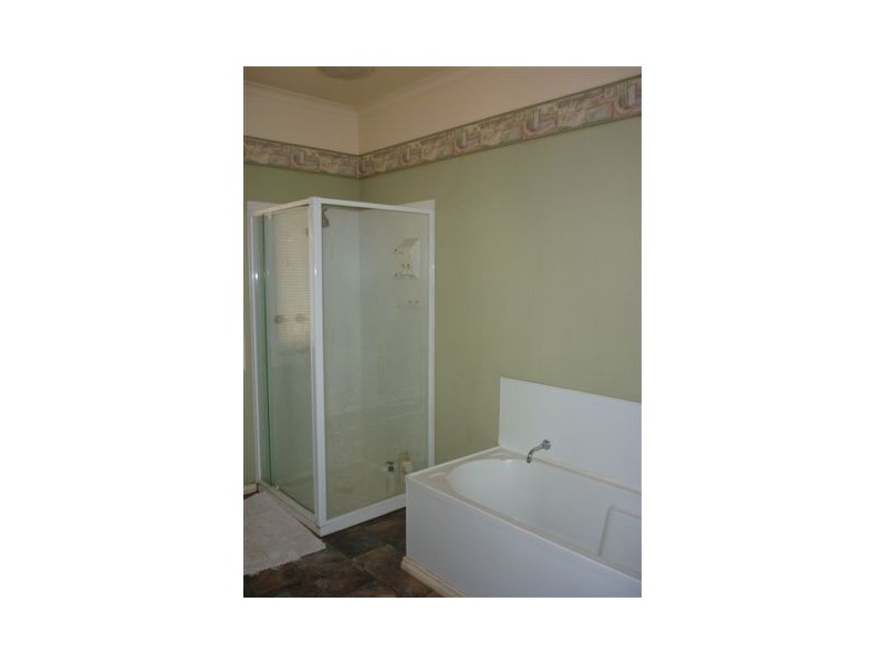 21 Waugh Street, Charlton VIC 3525