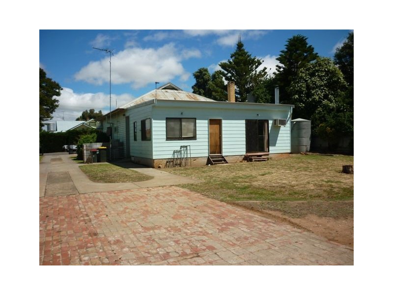 21 Waugh Street, Charlton VIC 3525