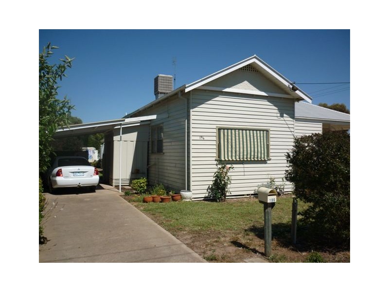 196 Scott Street, Warracknabeal VIC 3393
