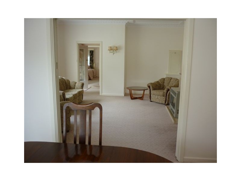 36 Craig Ave, Warracknabeal VIC 3393