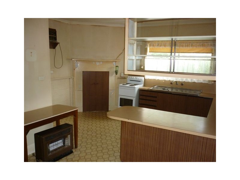 12 Lake St, Rainbow VIC 3424