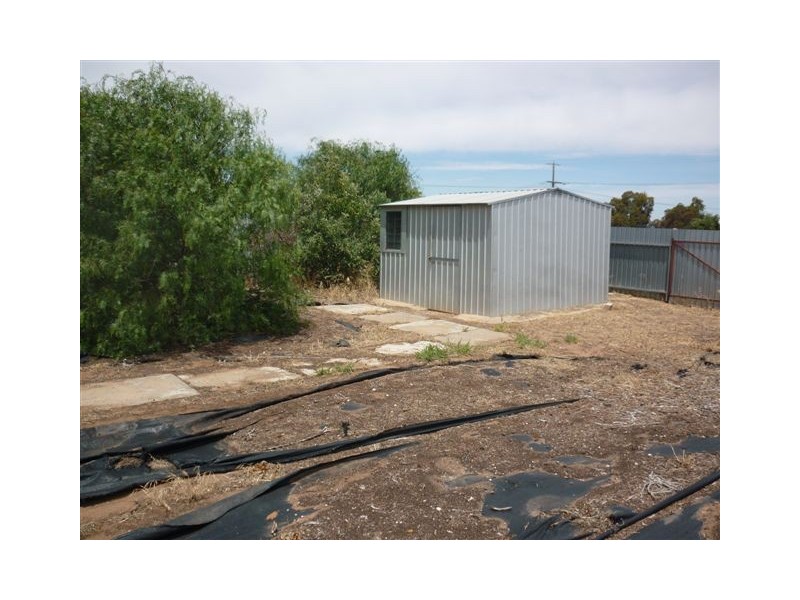 12 Lake St, Rainbow VIC 3424