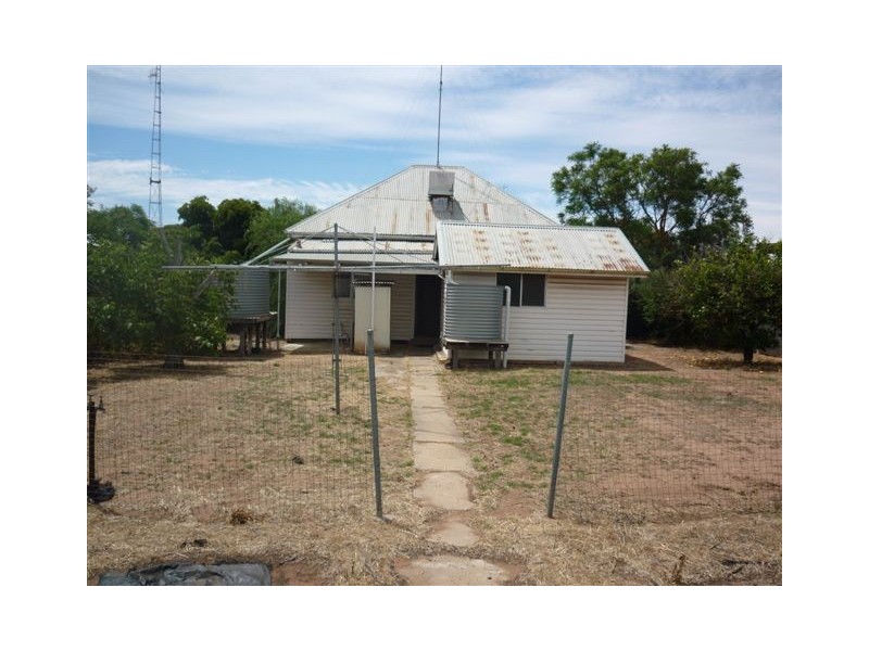 12 Lake St, Rainbow VIC 3424