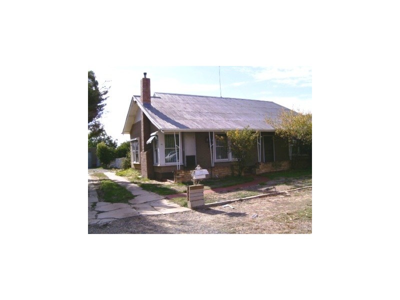 78 Lyle Street, Warracknabeal VIC 3393