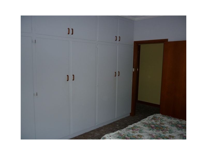 122 Jamouneau Street, Warracknabeal VIC 3393