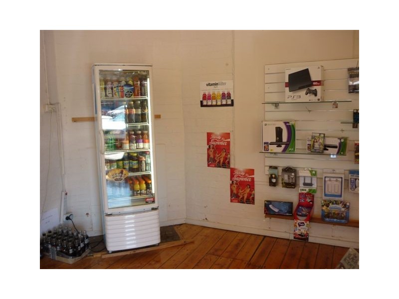 5 McCulloch Street, Donald VIC 3480