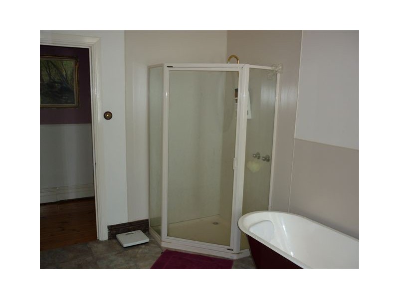 21 Woolcock Street, Warracknabeal VIC 3393