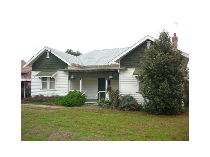 120 Main Street, Minyip VIC 3392