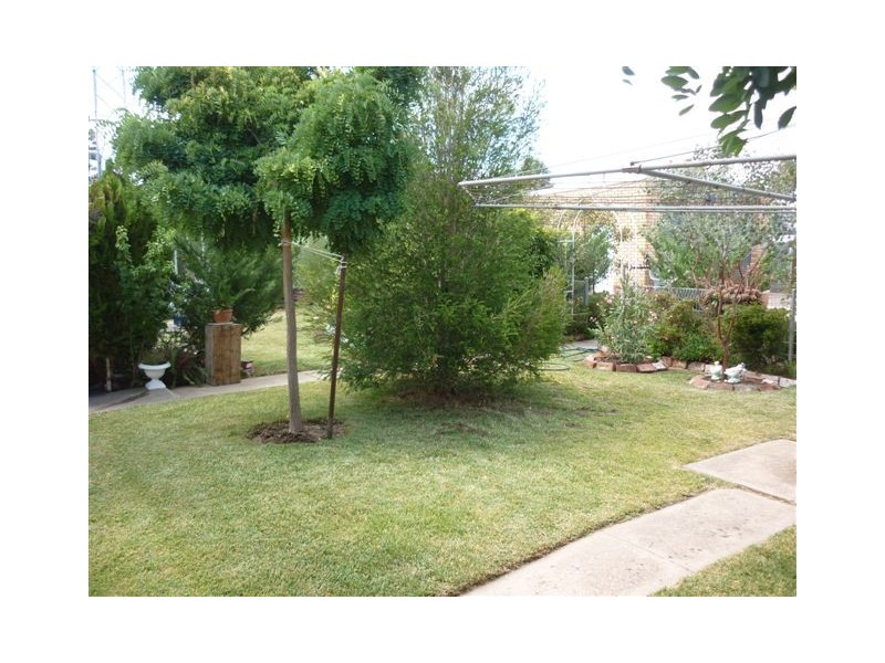 43 Devereux Street, Warracknabeal VIC 3393