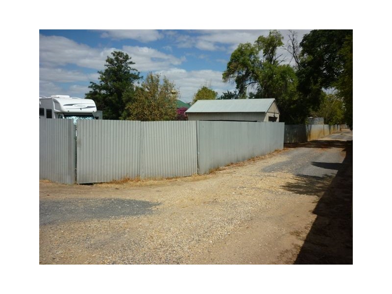43 Devereux Street, Warracknabeal VIC 3393