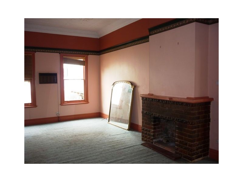 30 Molyneaux Street, Warracknabeal VIC 3393