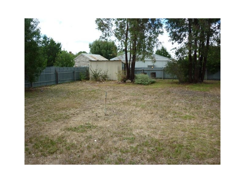 111 Anderson Street, Warracknabeal VIC 3393