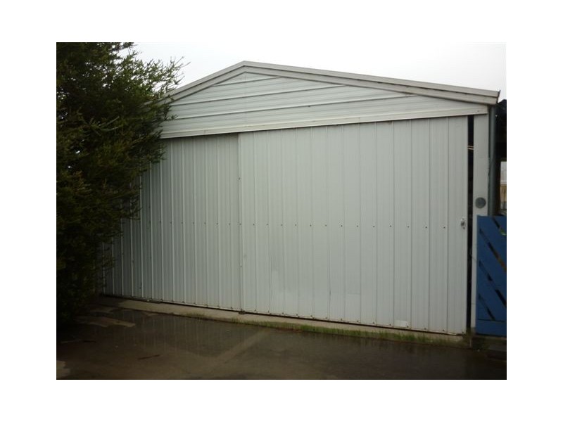 64 Jamouneau Street, Warracknabeal VIC 3393