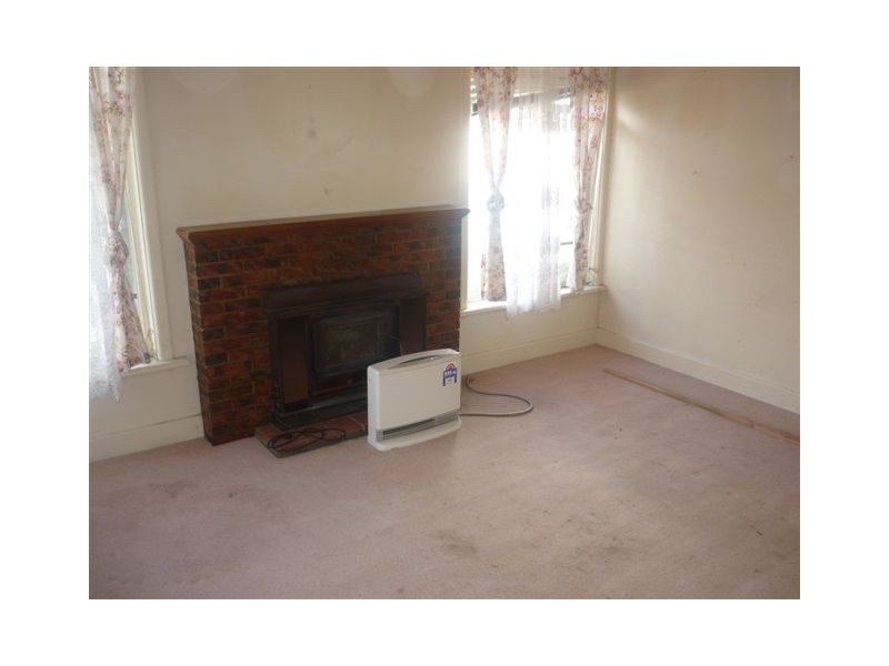 47 Woolcock Street, Warracknabeal VIC 3393