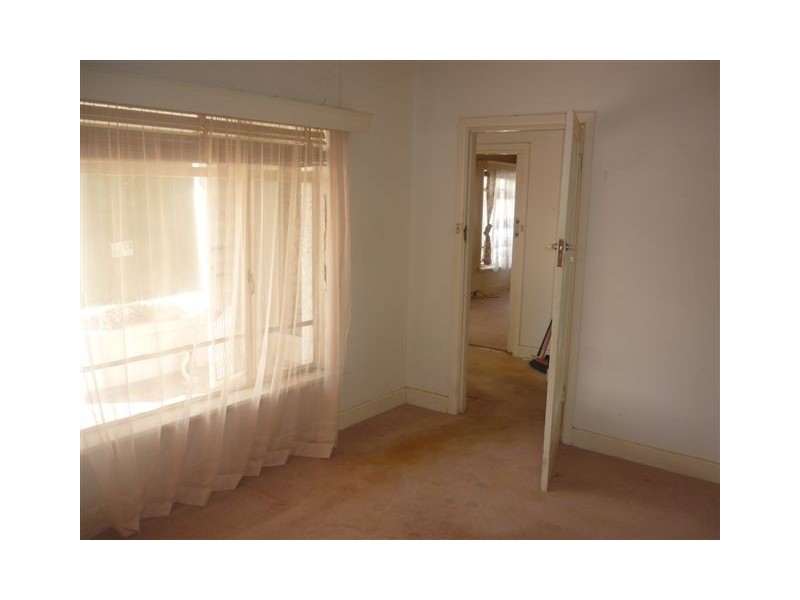 47 Woolcock Street, Warracknabeal VIC 3393