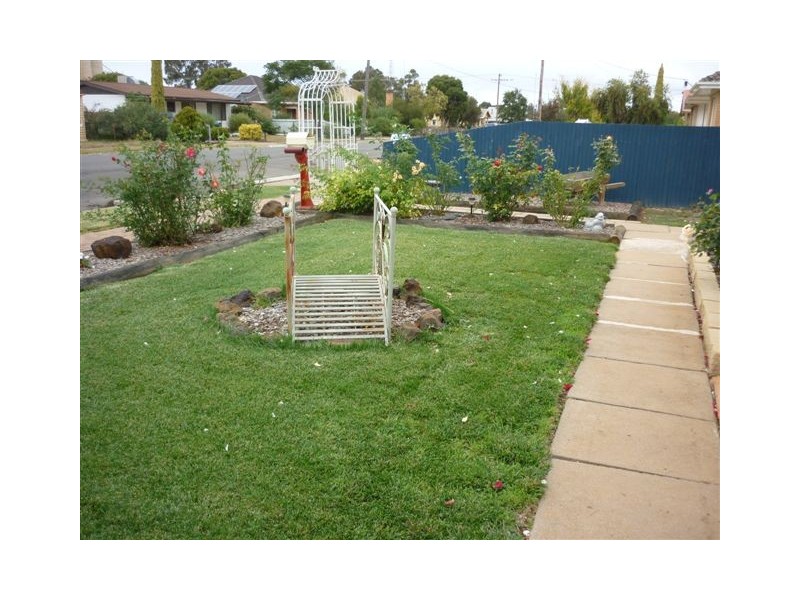 44 Phillips Street, Beulah VIC 3395