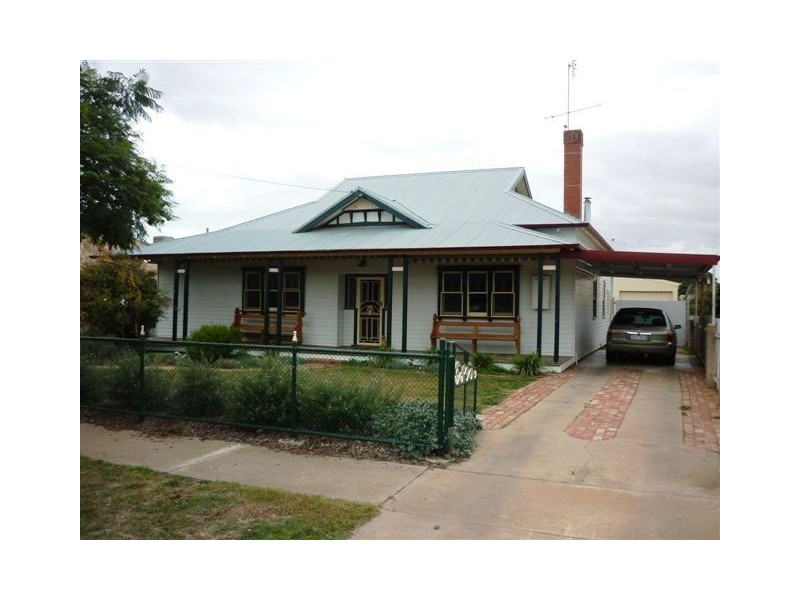 33 Meyer Street, Donald VIC 3480