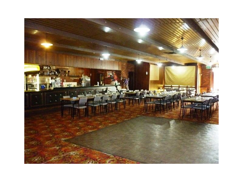 99 Scott St, Warracknabeal VIC 3393