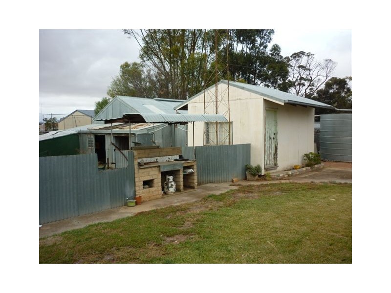 42 King St, Rainbow VIC 3424