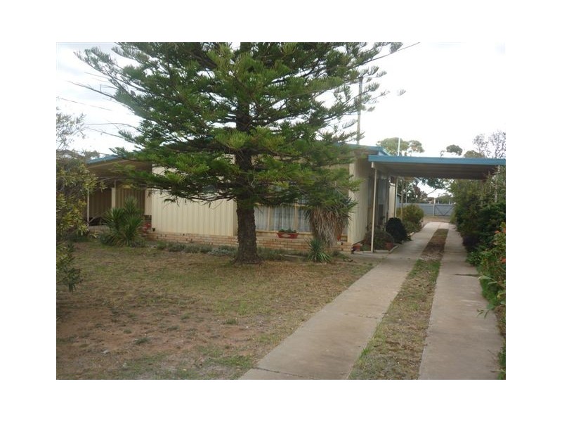 16 Dodgshun Street, Hopetoun VIC 3396