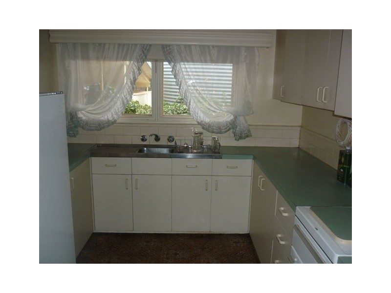 16 Dodgshun Street, Hopetoun VIC 3396