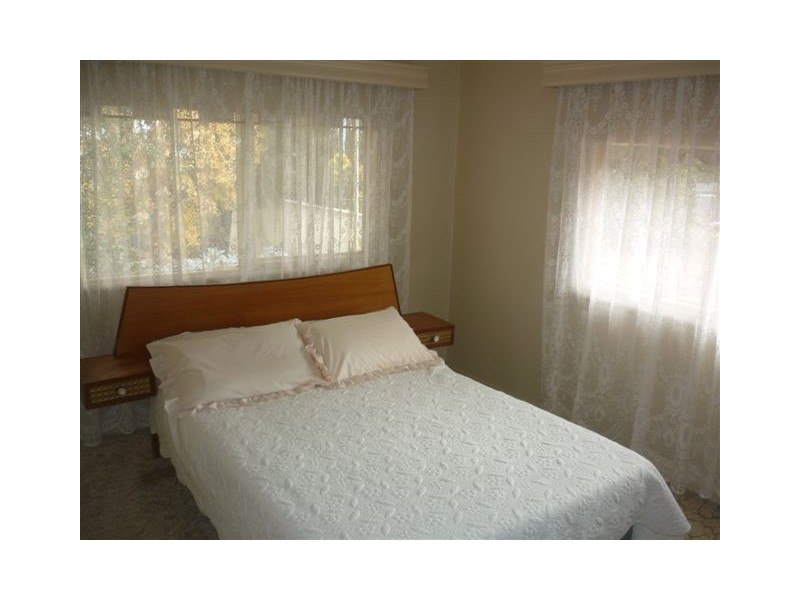 16 Dodgshun Street, Hopetoun VIC 3396