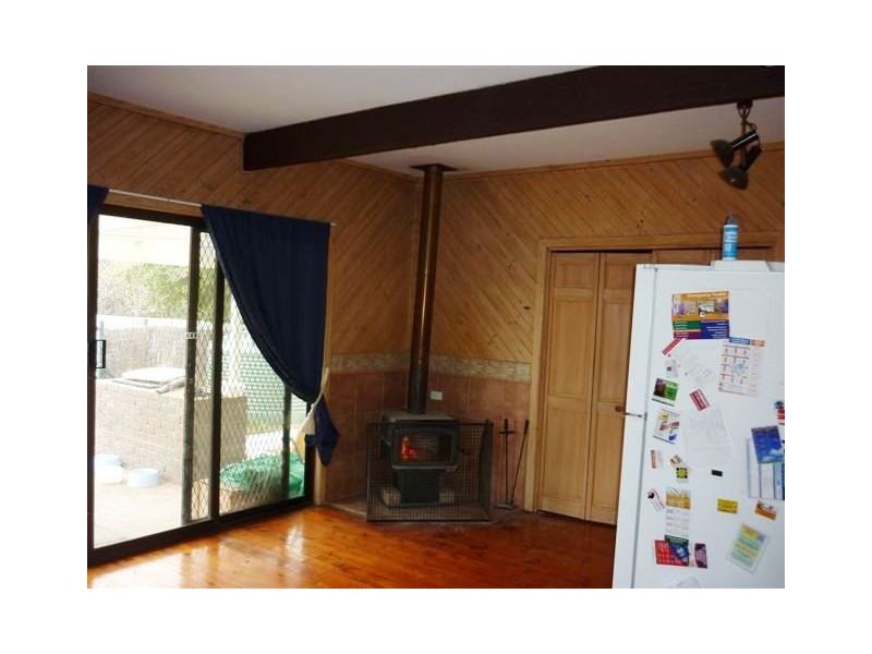 11 Camp St, Donald VIC 3480