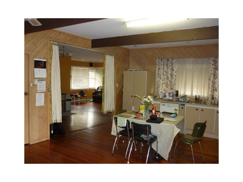 11 Camp St, Donald VIC 3480