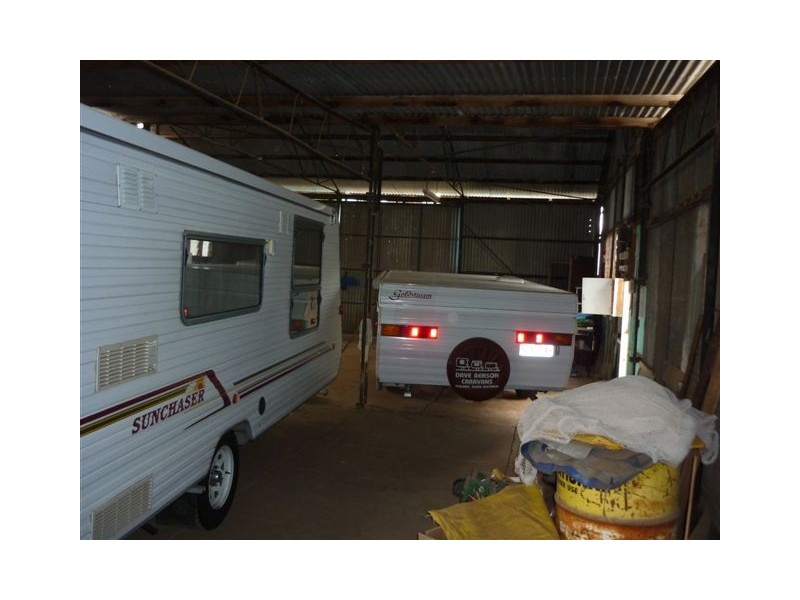 8 Charles St, Jeparit VIC 3423