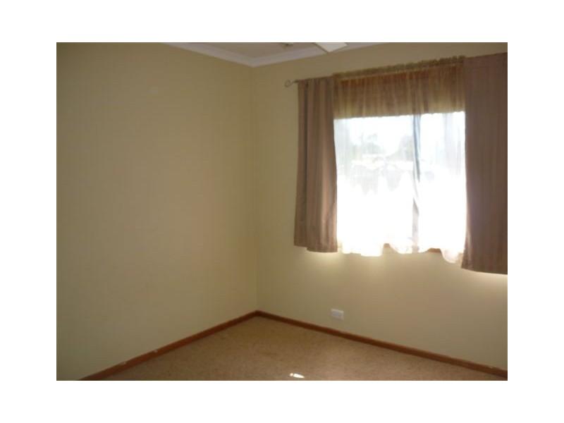 18 Allen Street, Donald VIC 3480