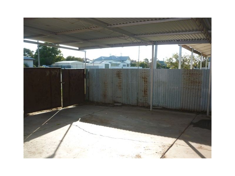 6 Shank Street, Warracknabeal VIC 3393