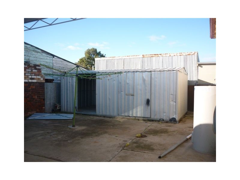 6 Shank Street, Warracknabeal VIC 3393