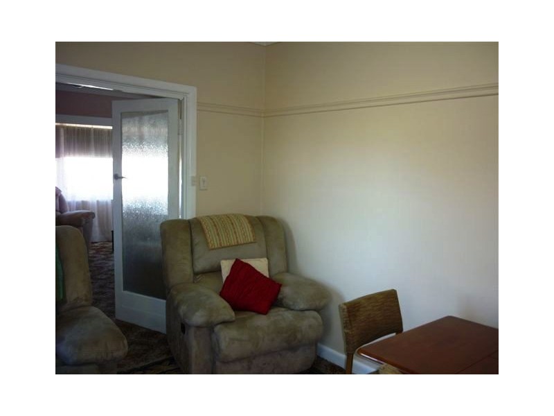 5 Bell St, Beulah VIC 3395