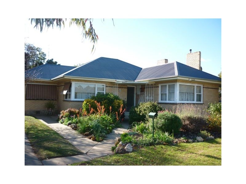 5 Bell St, Beulah VIC 3395