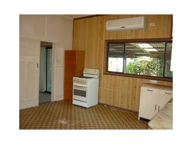 27 Swann St, Brim VIC 3391