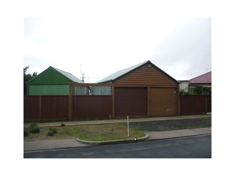 24A Craig Avenue, Warracknabeal VIC 3393