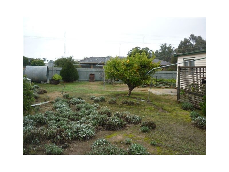 24A Craig Avenue, Warracknabeal VIC 3393