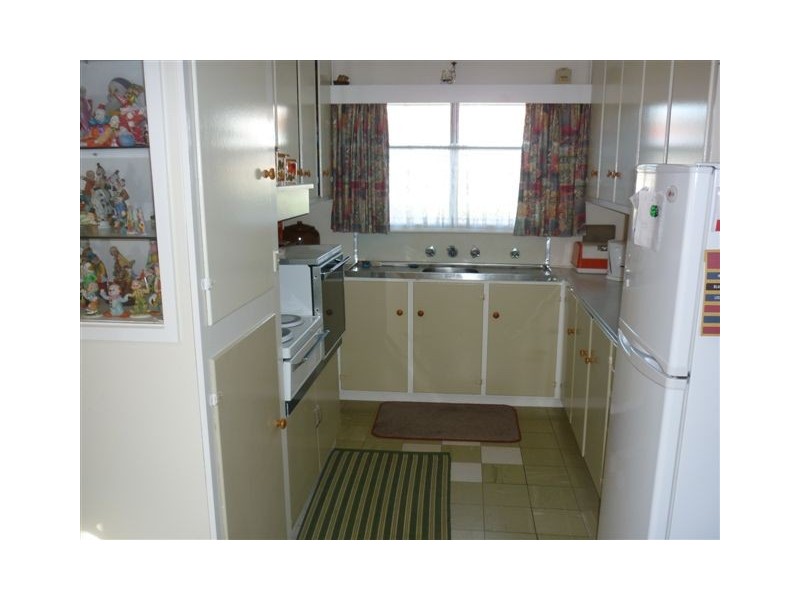 17 Kokoda Avenue, Warracknabeal VIC 3393