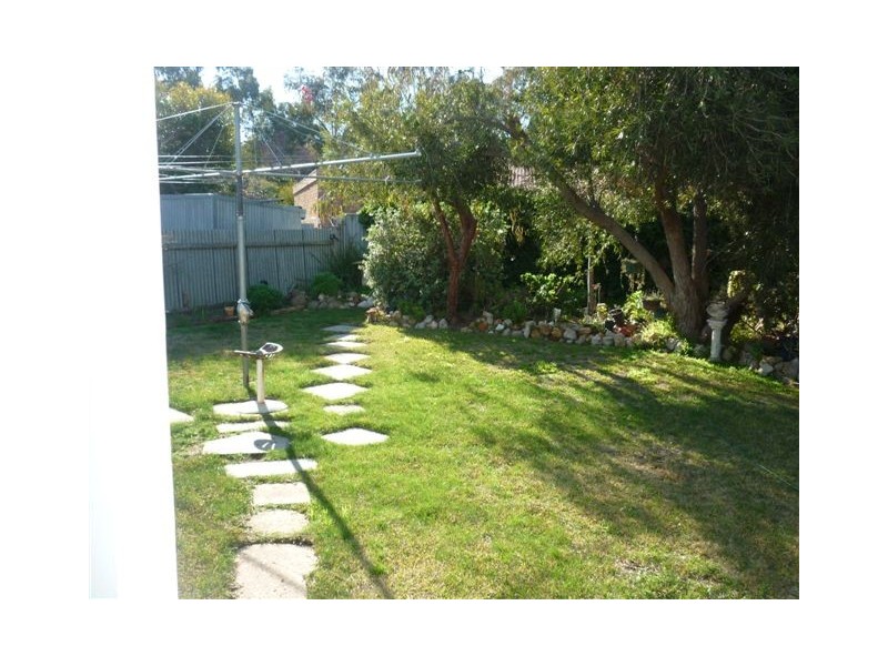 17 Kokoda Avenue, Warracknabeal VIC 3393