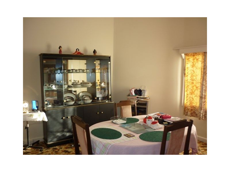 18 Milbourne St, Warracknabeal VIC 3393