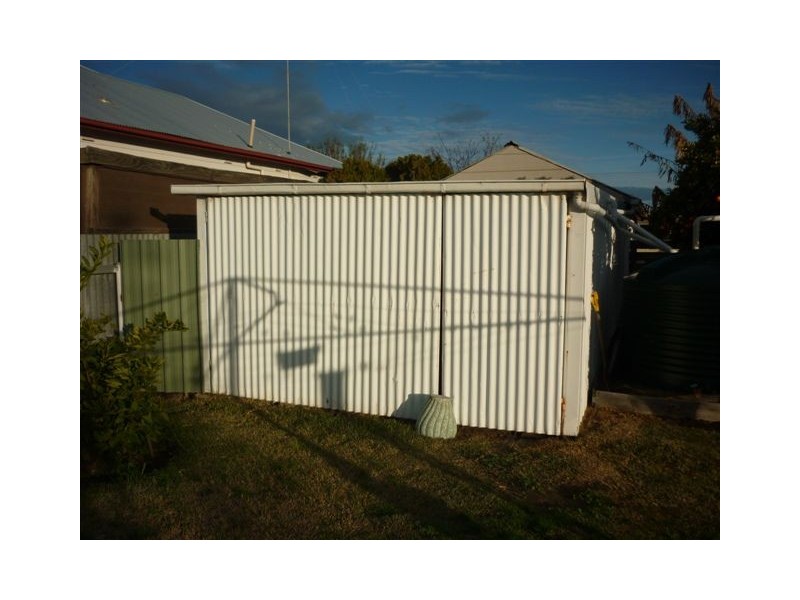 18 Milbourne St, Warracknabeal VIC 3393