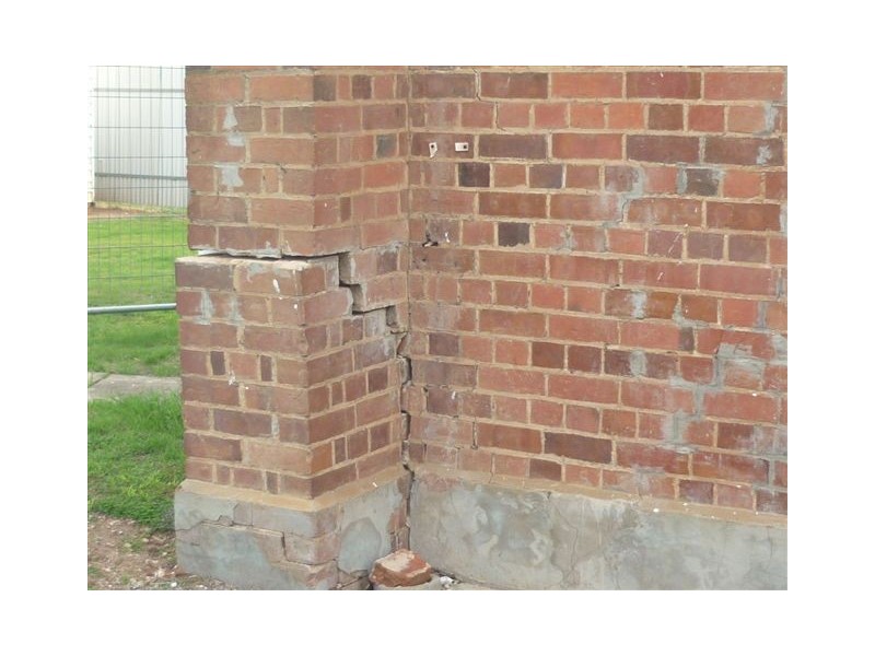 15 Woolcock St, Warracknabeal VIC 3393