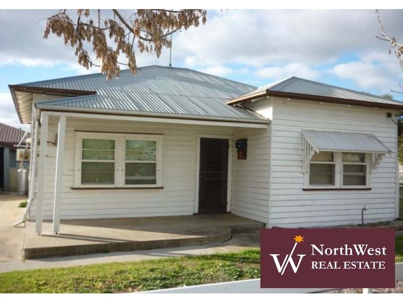 4 Franklin St, Warracknabeal VIC 3393