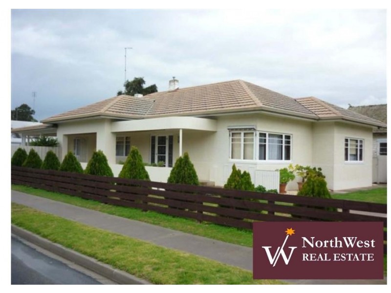 2 Woolcock St, Warracknabeal VIC 3393