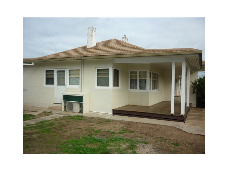 2 Woolcock St, Warracknabeal VIC 3393