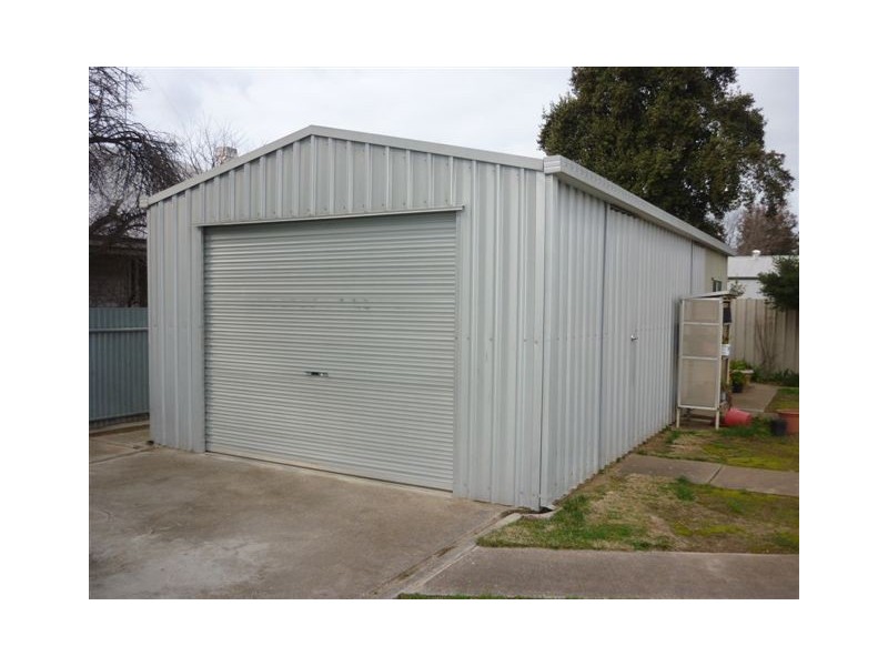 2 Woolcock St, Warracknabeal VIC 3393